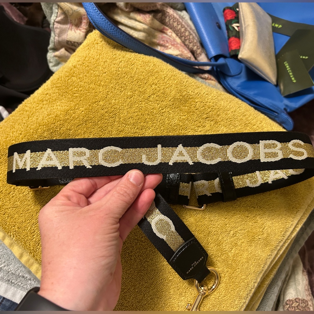Marc Jacobs Strap Gold and Black
